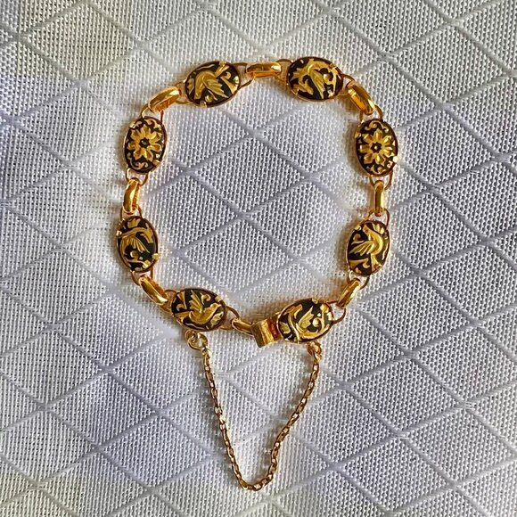 Vintage Spanish Damascene Toledo 24K Engraved Inlay Bracelet in Gold Tone Metal - Picture 1 of 11